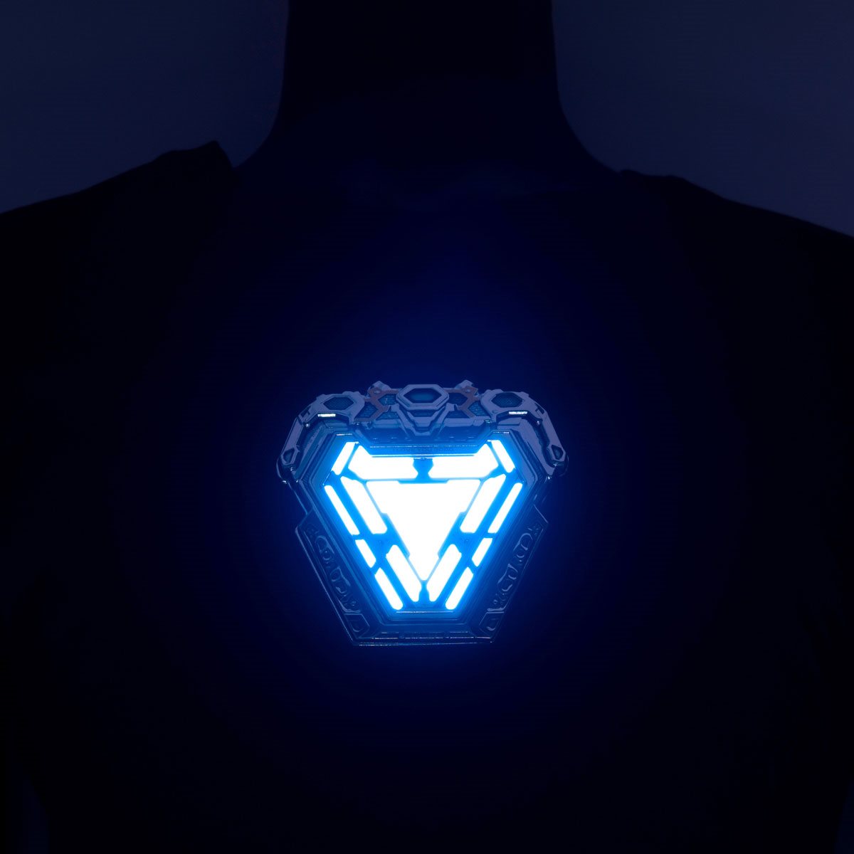Iron Man Arc Reactor Prop Replica Light-Up Pin | Limited to 500 Pieces