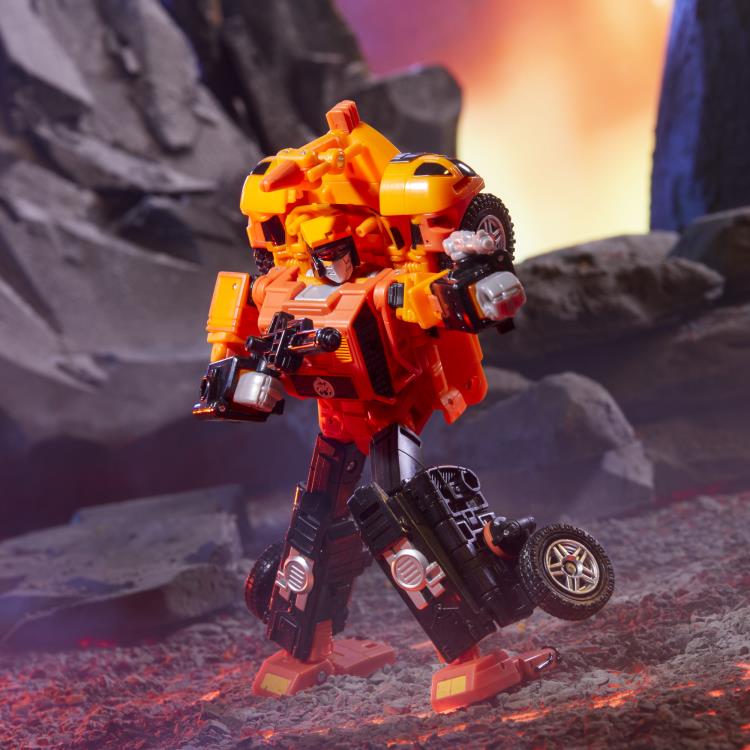 Transformers: Legacy United Leader G1 Triple Changer Sandstorm