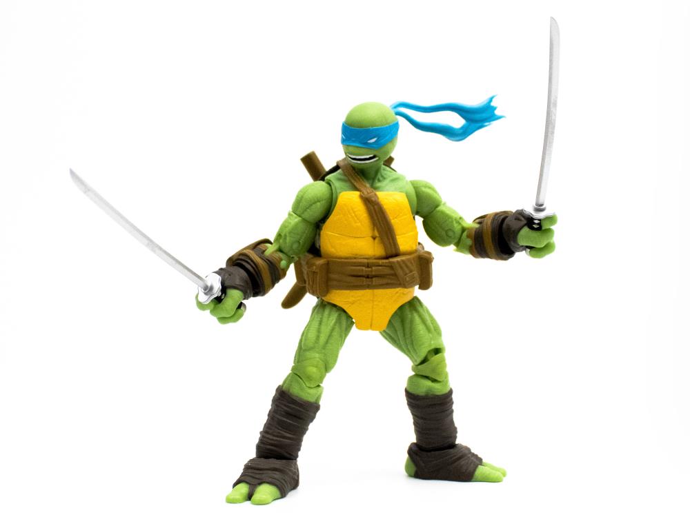 Teenage Mutant Ninja Turtles BST AXN Comic Heroes Leonardo