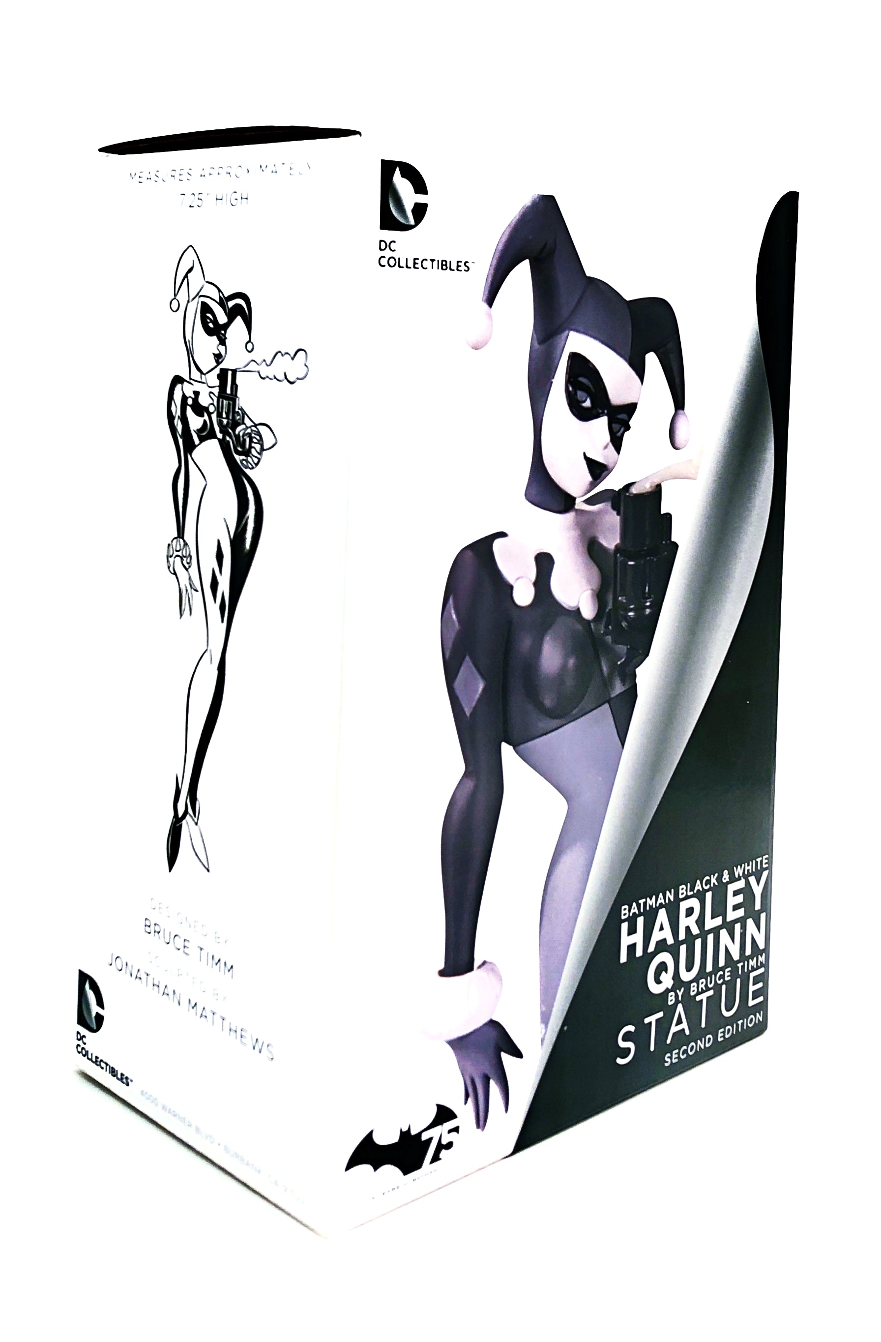 Black & White Harley Quinn Statue (2nd Ed.) | DC Collectibles